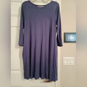 Long-sleeved t-shirt swing dress